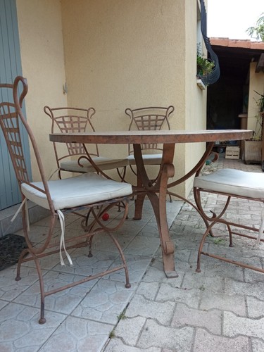 Table chaises de jardin - chaises,